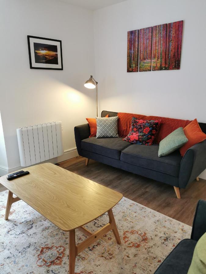 Eldon Row - Stylish Character Apartments - Central Location 1 & 2 Bed Available Dolgellau Exteriör bild