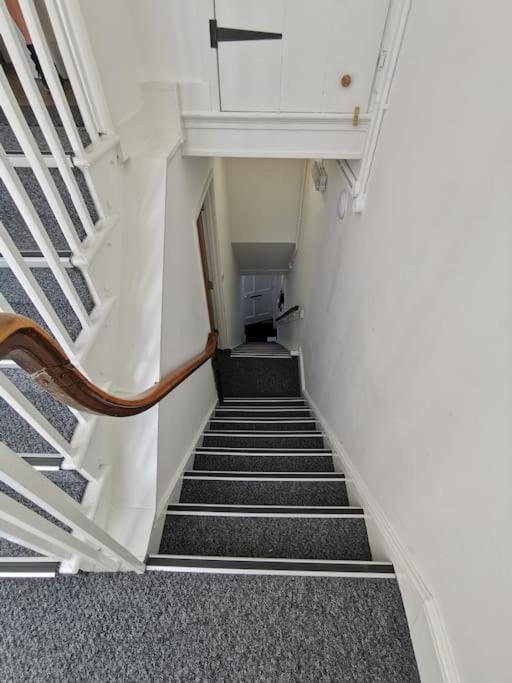 Eldon Row - Stylish Character Apartments - Central Location 1 & 2 Bed Available Dolgellau Exteriör bild