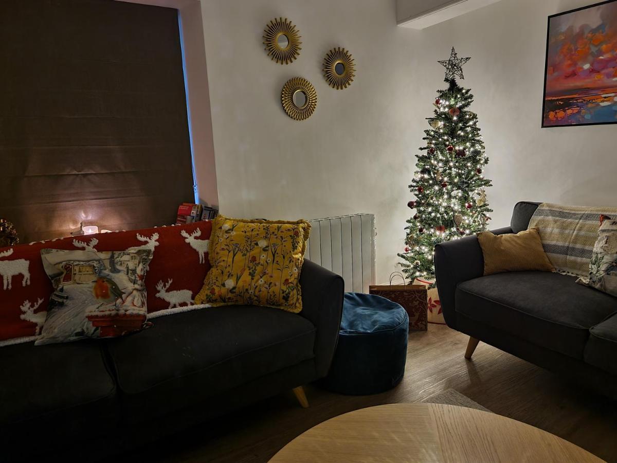 Eldon Row - Stylish Character Apartments - Central Location 1 & 2 Bed Available Dolgellau Exteriör bild