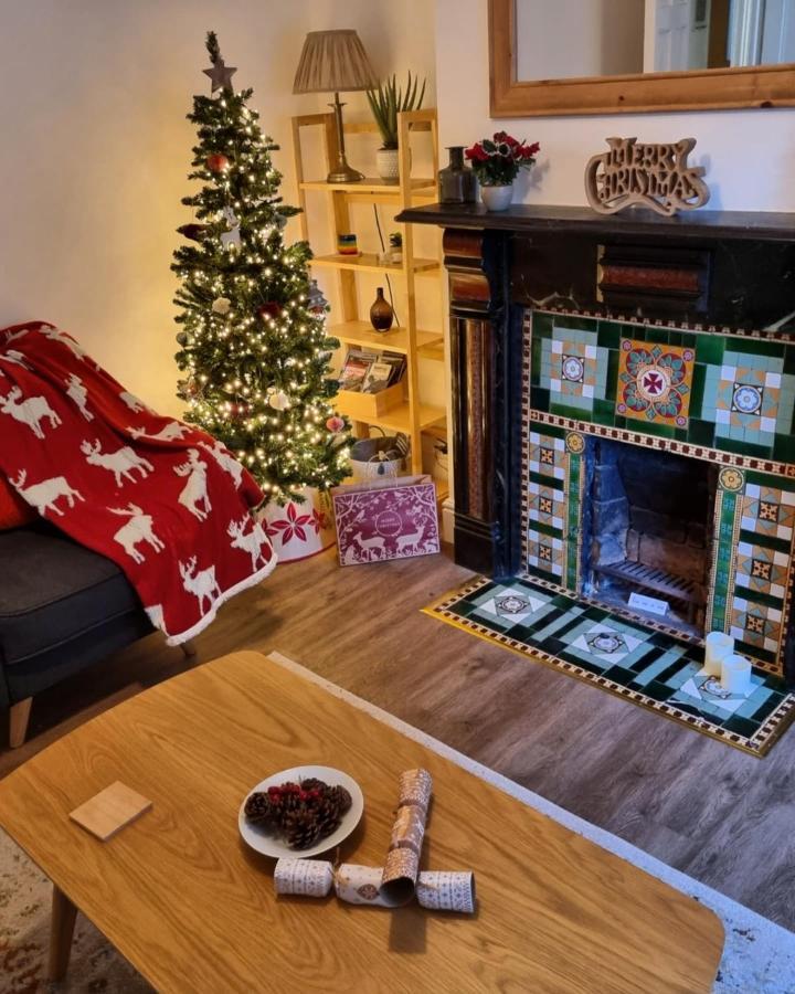 Eldon Row - Stylish Character Apartments - Central Location 1 & 2 Bed Available Dolgellau Exteriör bild